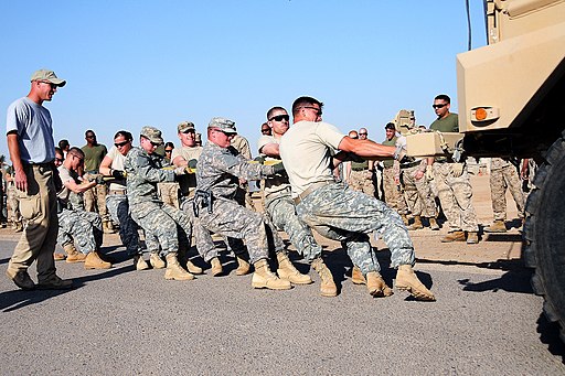 U.S. Army soldiers in a tug of war